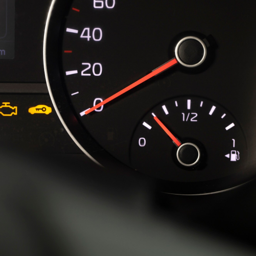 17.- Verifica el Nivel de Combustible Frecuentemente